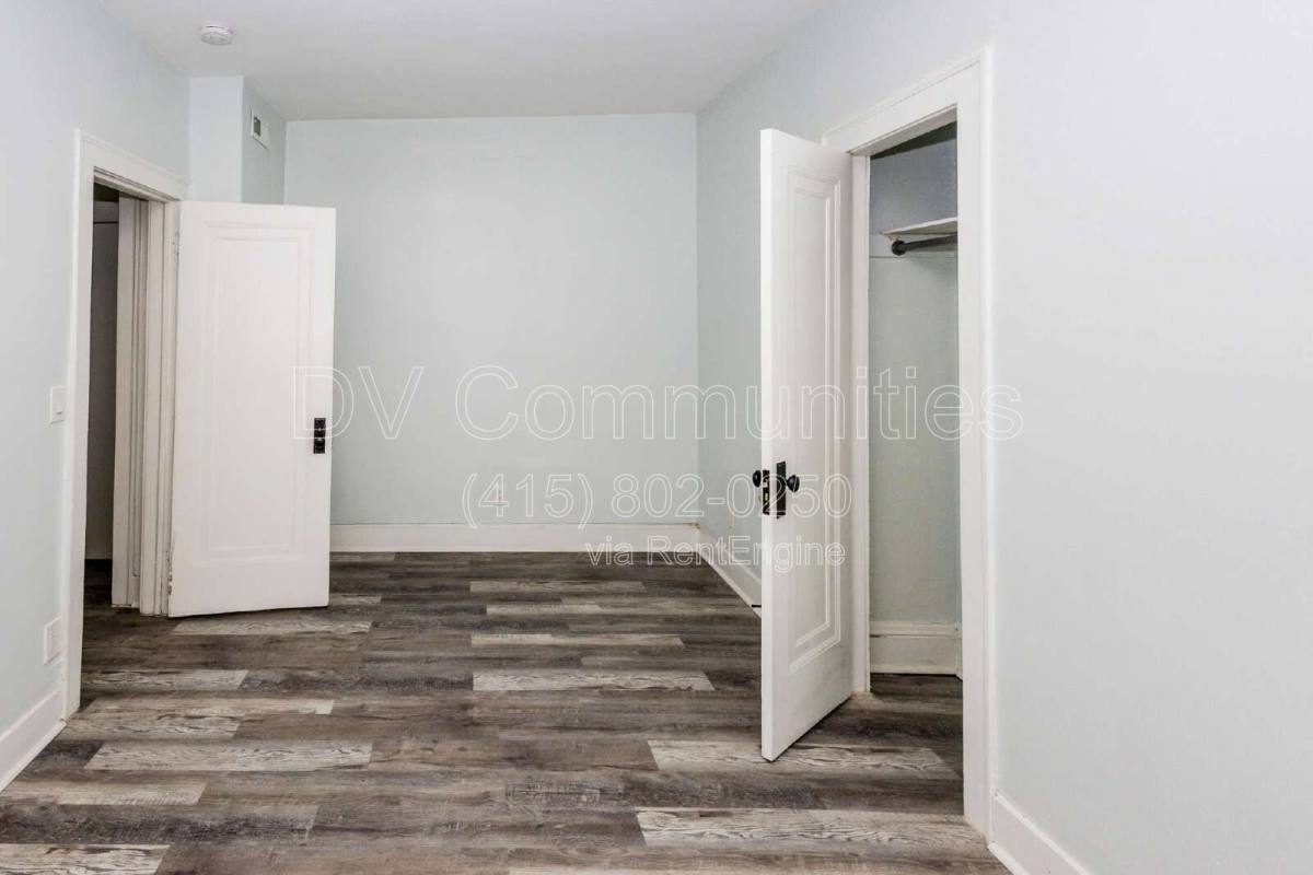Apartment for rent at 3300 E 149th St #5, Cleveland, OH 44120