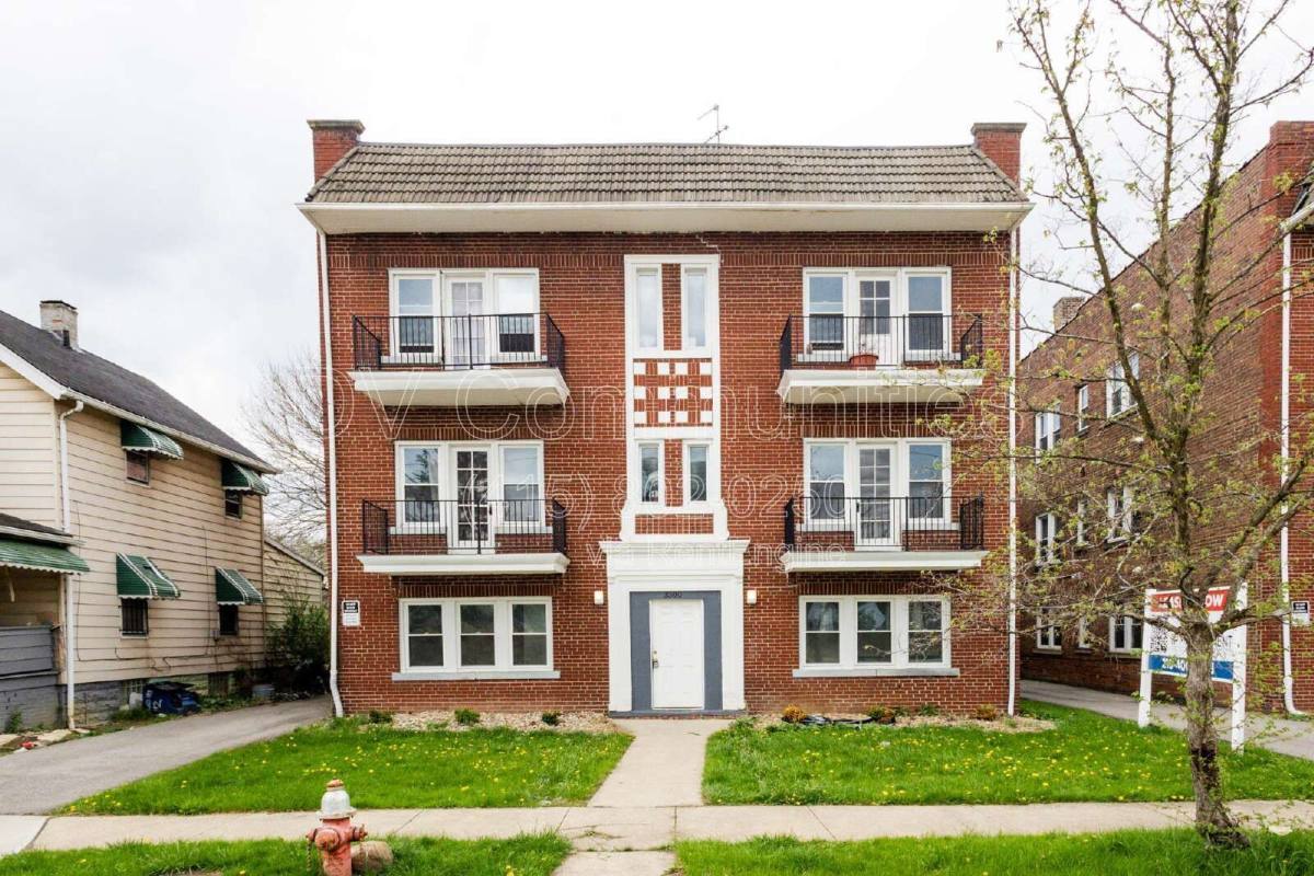 Apartment for rent at 3300 E 149th St #5, Cleveland, OH 44120