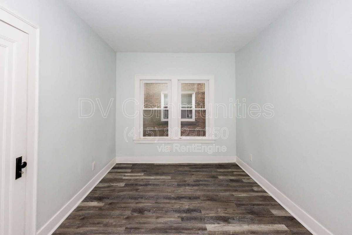 Apartment for rent at 3300 E 149th St #5, Cleveland, OH 44120