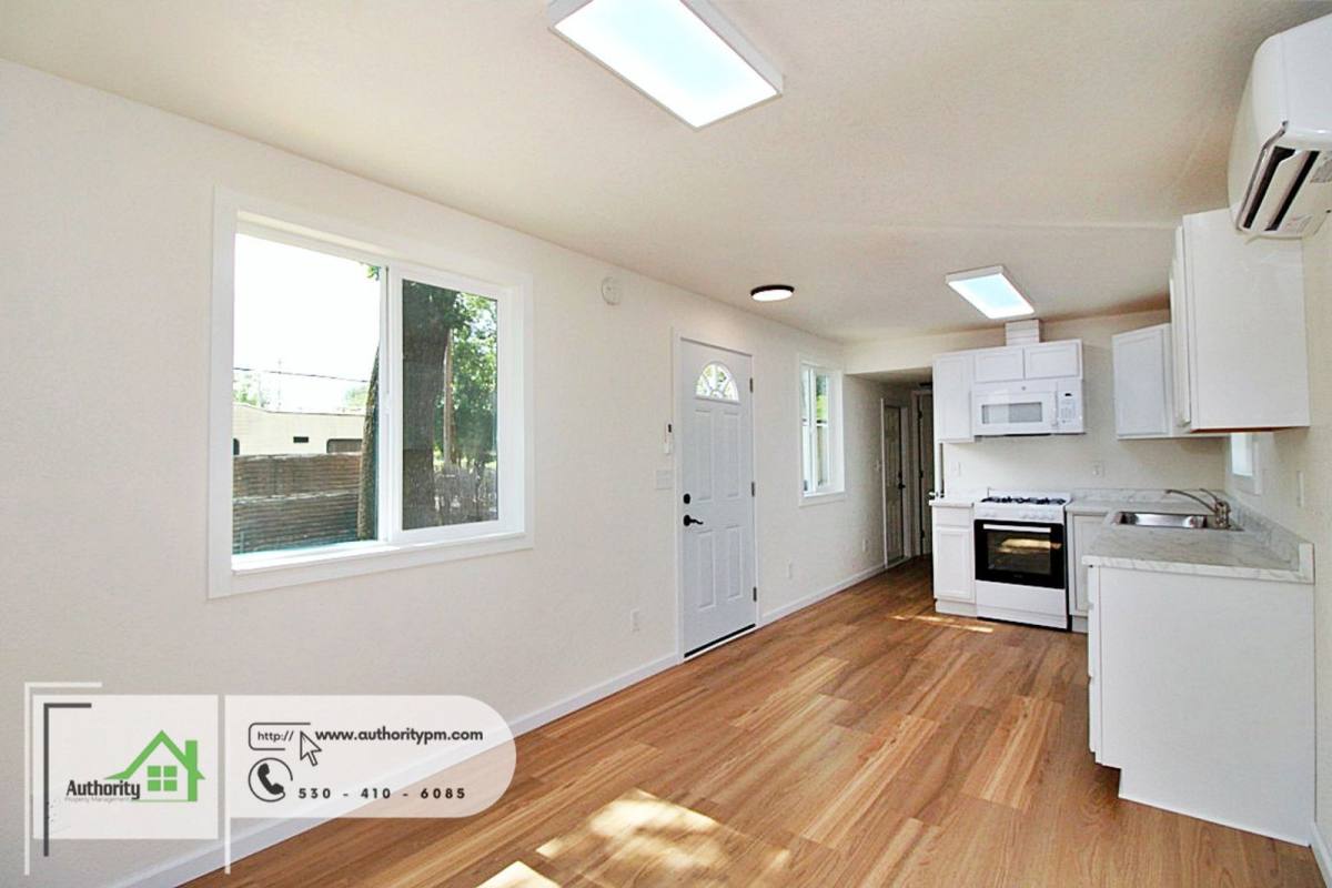House for rent at 18798 Thomas Rd, Anderson, CA 96007
