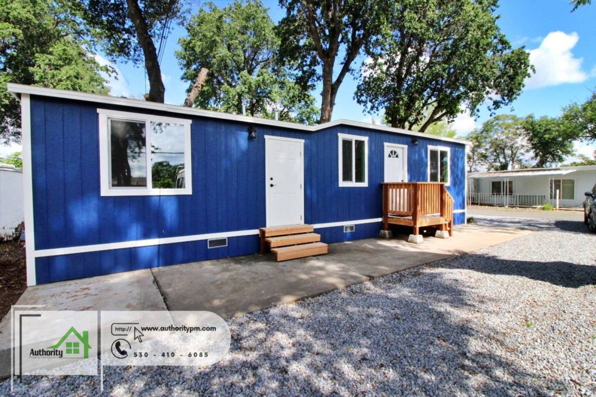 House for rent at 18798 Thomas Rd, Anderson, CA 96007
