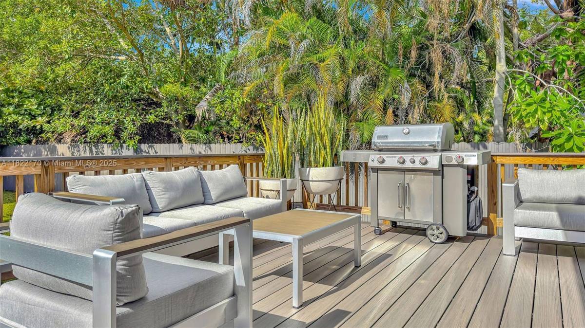House for rent at 130 SW 25th Rd, Miami, FL 33129