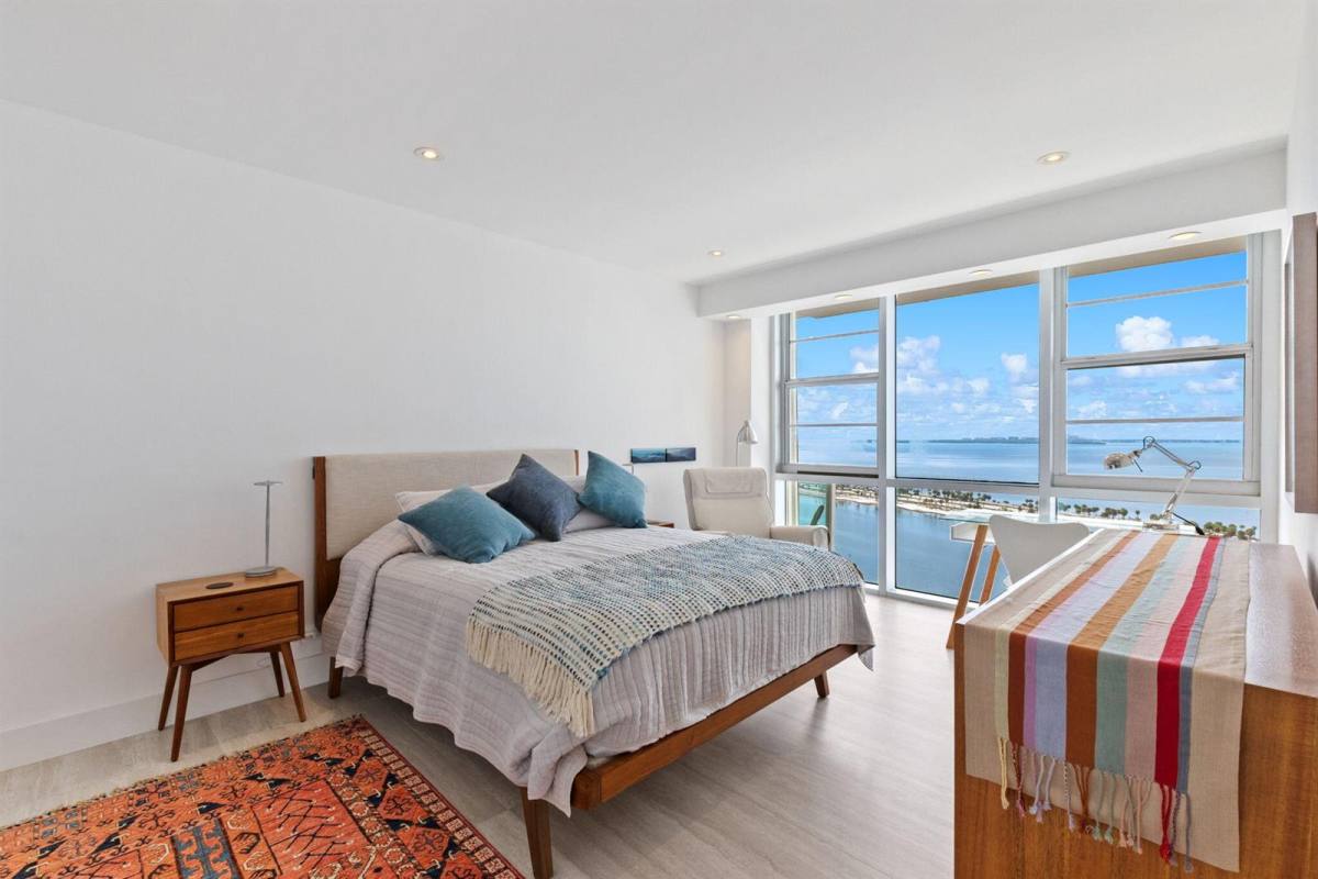 Apartment for rent at 2451 Brickell Ave, Miami, FL 33129