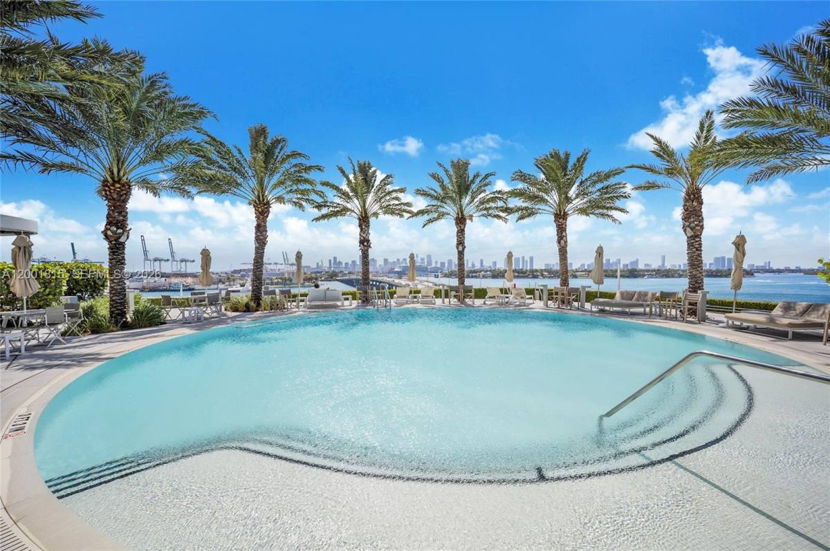 Condo for rent at 450 Alton Rd #2704, Miami Beach, FL 33139