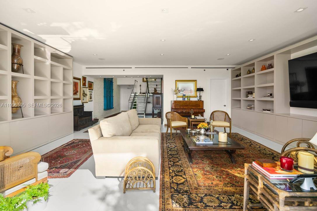 Townhouse for rent at 1000 Venetian Way #105, Miami Beach, FL 33139