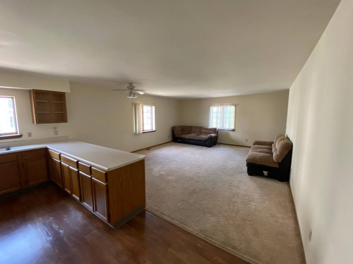 Apartment for rent at 72 W Washington St 76 Stb, Oswego, IL 60543