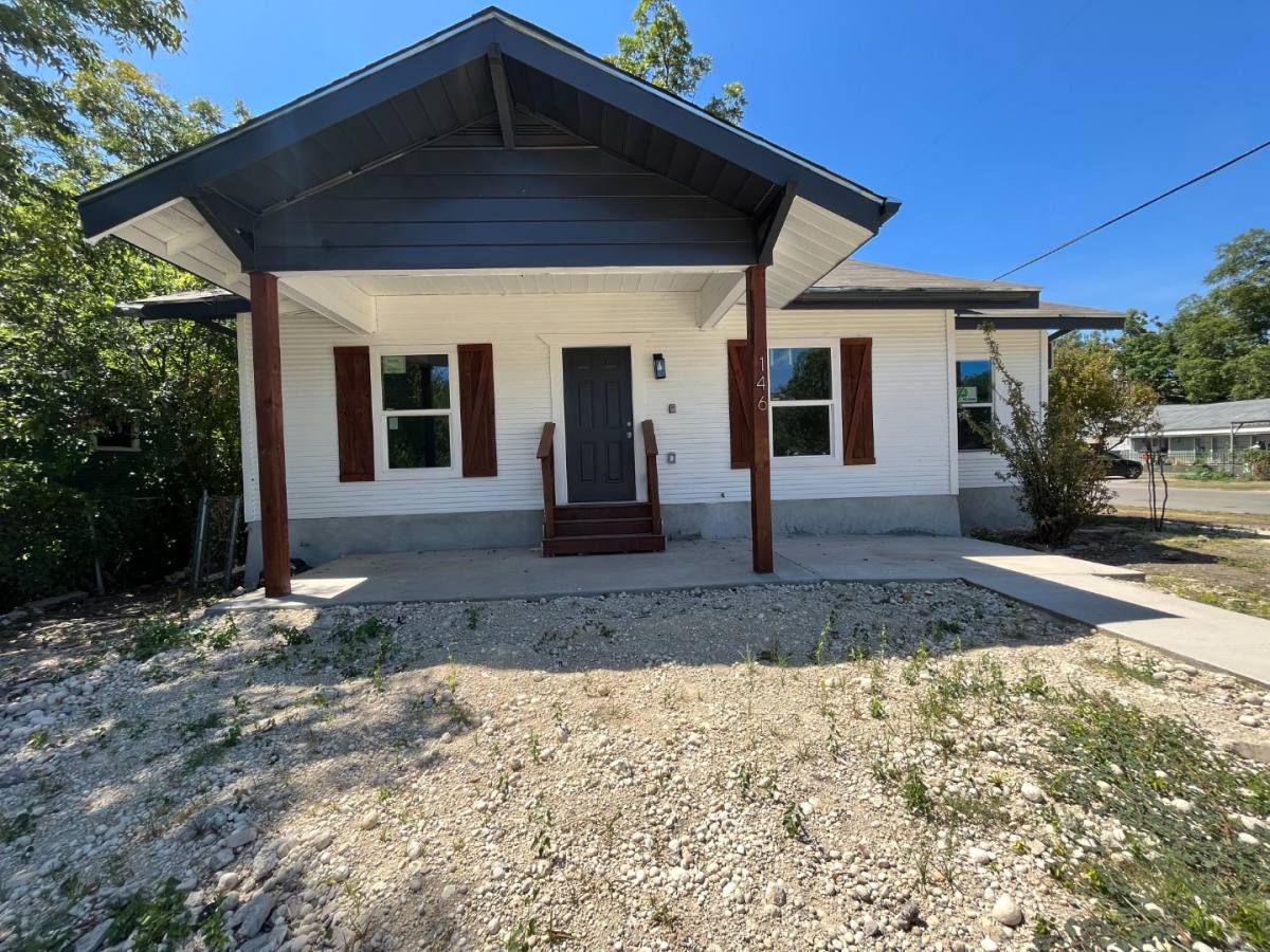 House for rent at 146 Isabel St, San Antonio, TX 78210