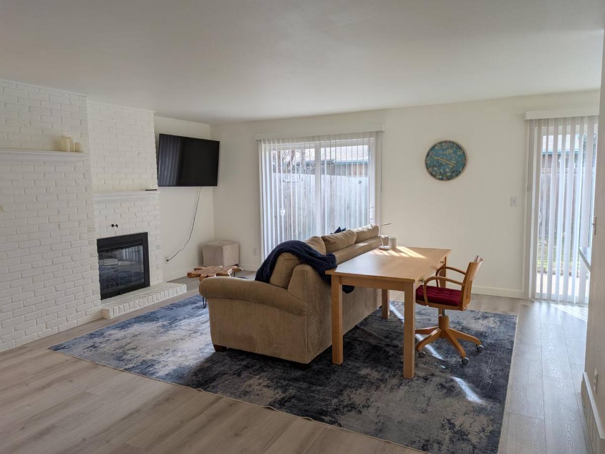 Apartment for rent at 425 Manhattan Dr #B, Boulder, CO 80303