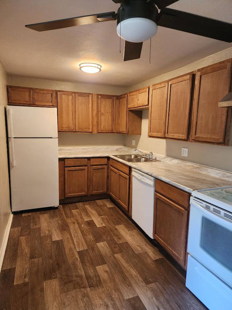 Apartment for rent at 420 N Cherrywood Ave #5, Dayton, OH 45403