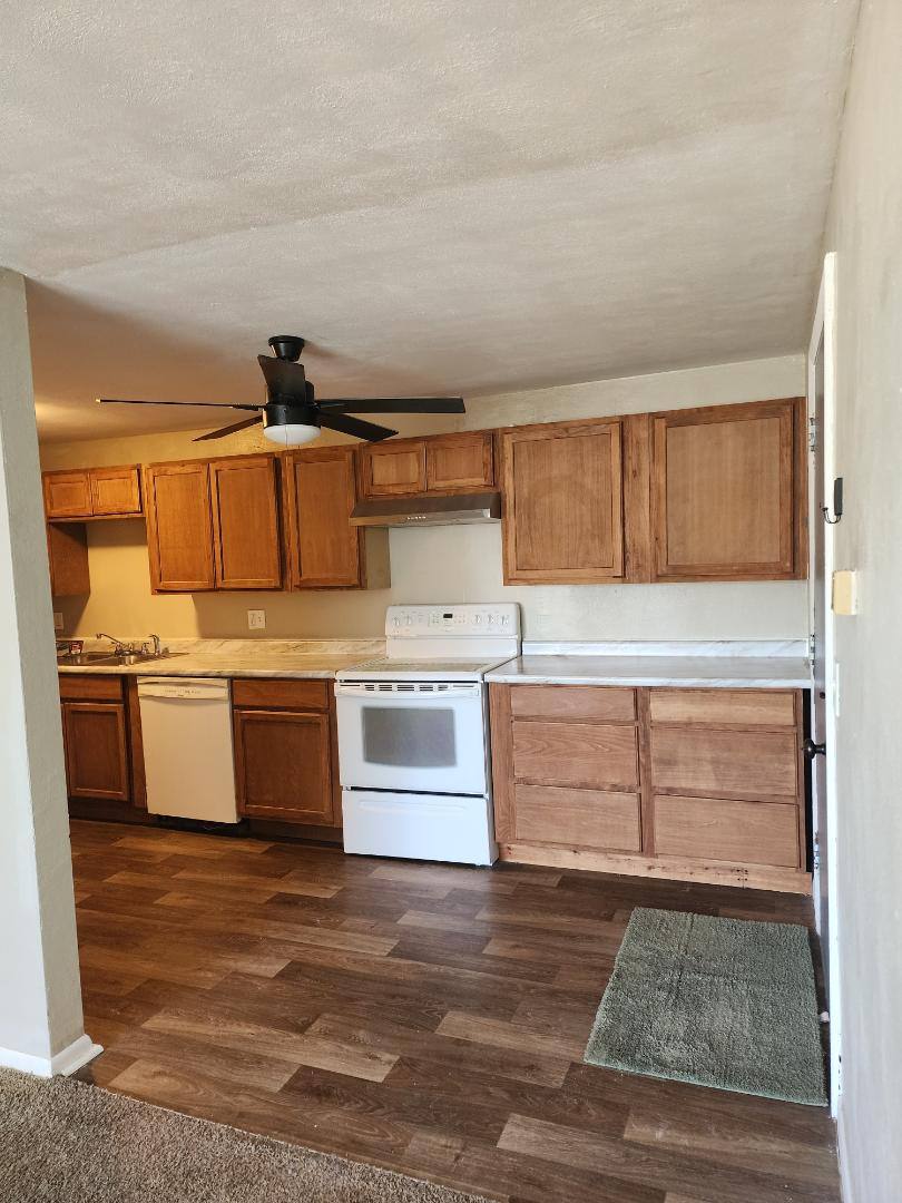 Apartment for rent at 420 N Cherrywood Ave #5, Dayton, OH 45403