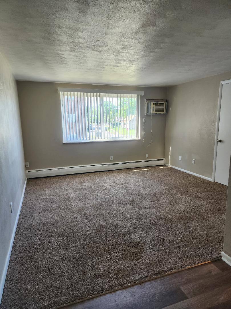 Apartment for rent at 420 N Cherrywood Ave #5, Dayton, OH 45403