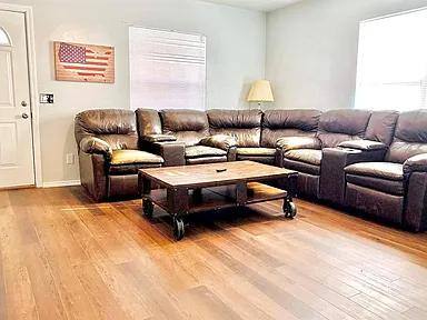 House for rent at 211 W Madison St, Crescent, OK 73028