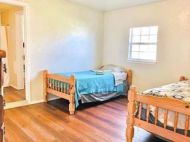 House for rent at 211 W Madison St, Crescent, OK 73028