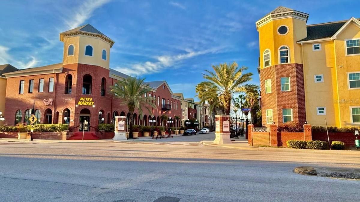 Condo for rent at 1810 E Palm Ave 6202 620, Tampa, FL 33605