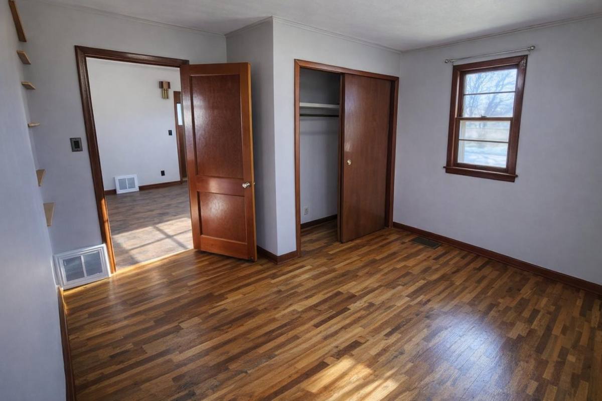 117 3rd Ave, Spicer, MN 56288 - House for Rent - Image 8