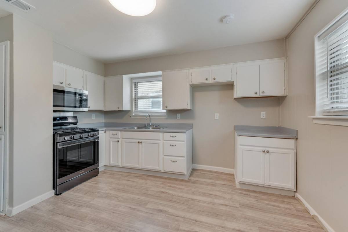 House for rent at 917 Piedmont Dr, Garland, TX 75040