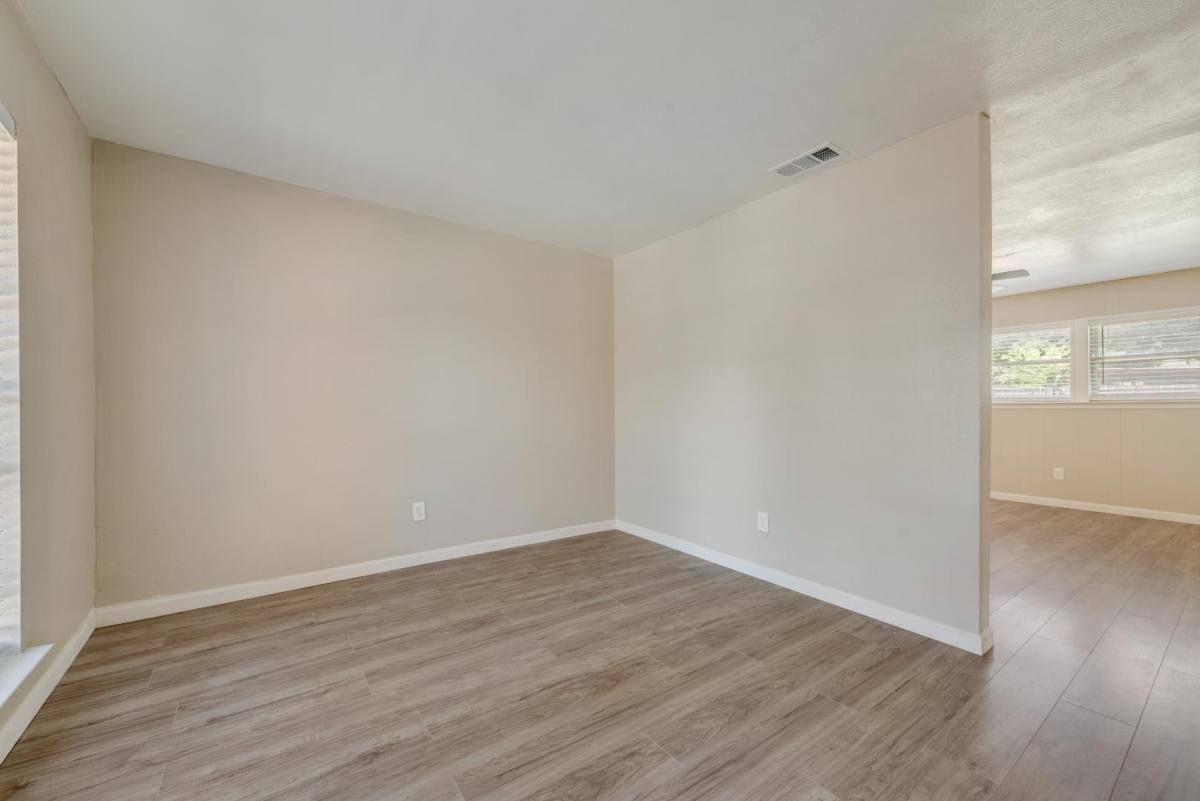 House for rent at 917 Piedmont Dr, Garland, TX 75040