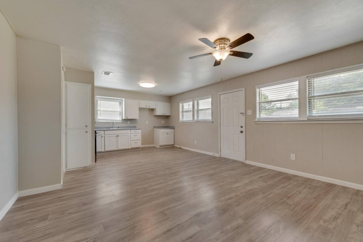 House for rent at 917 Piedmont Dr, Garland, TX 75040