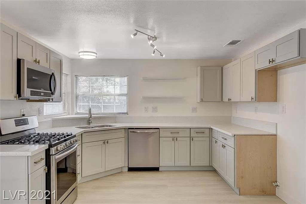 House for rent at 3554 El Camino Rd #EL, Las Vegas, NV 89103