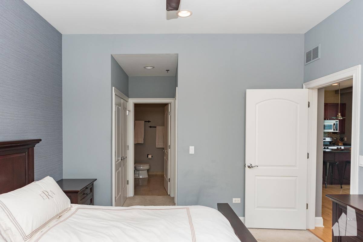Condo for rent at 101 W Superior #501, Chicago, IL 60654
