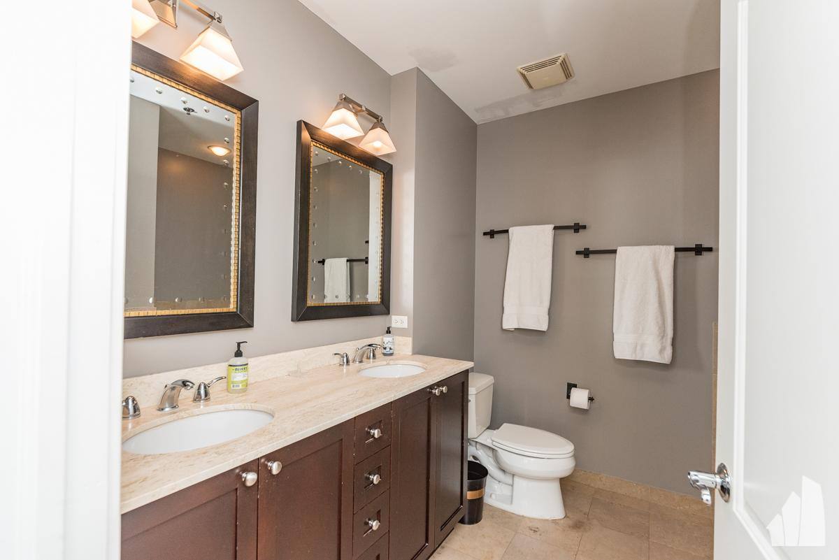 Condo for rent at 101 W Superior #501, Chicago, IL 60654