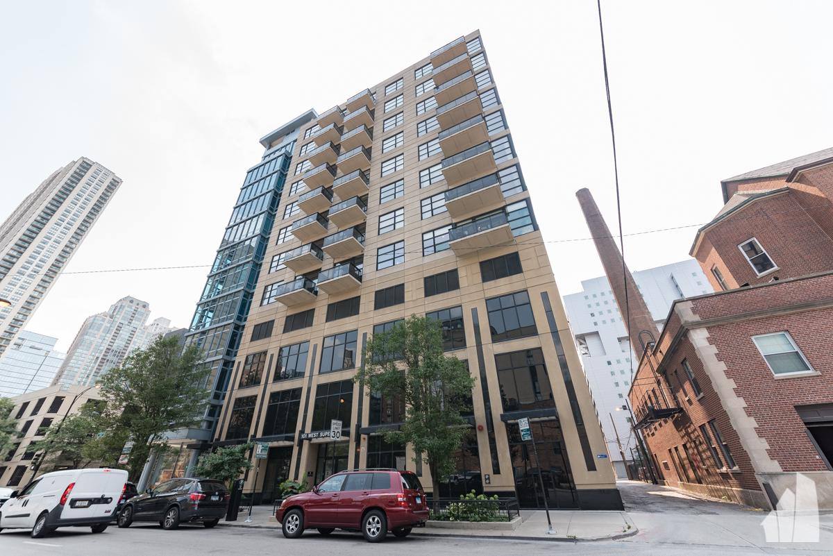 Condo for rent at 101 W Superior #501, Chicago, IL 60654