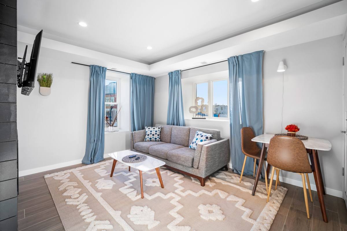 Apartment for rent at 21 Albany Ave #3, Atlantic City, NJ 08401