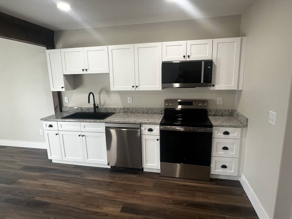 Apartment for rent at 110 Union St #2B, Erwin, TN 37650