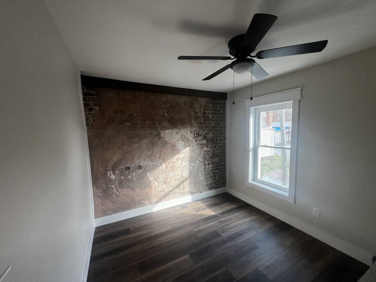 Apartment for rent at 110 Union St #2B, Erwin, TN 37650