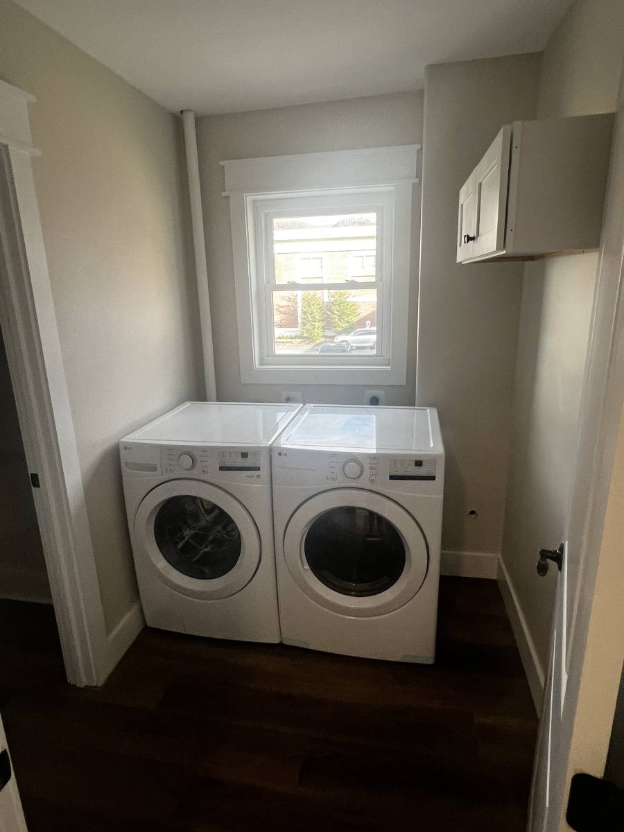 Apartment for rent at 110 Union St #2B, Erwin, TN 37650