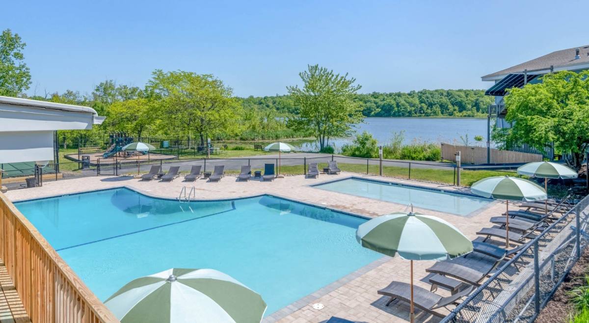 Apartment for rent at Lakeshore Preserve, 557 Broadway, Port Ewen, NY 12466