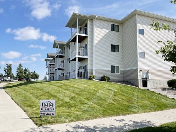 Apartment for rent at Hawk Pointe, 4205 Montreal St, Bismarck, ND 58503