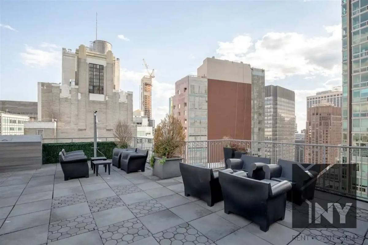 Apartment for rent at 100 William St #2306, New York, NY 10038