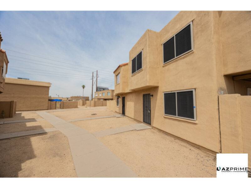Townhouse for rent at 4615 E Jones Ave, Phoenix, AZ 85040
