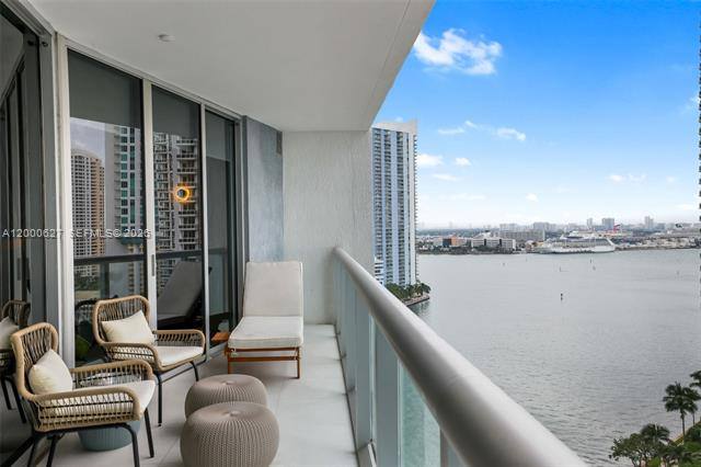 Apartment for rent at 465 Brickell Ave, Miami, FL 33131