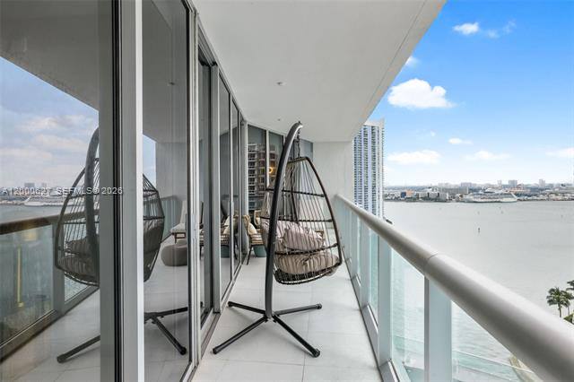 Apartment for rent at 465 Brickell Ave, Miami, FL 33131