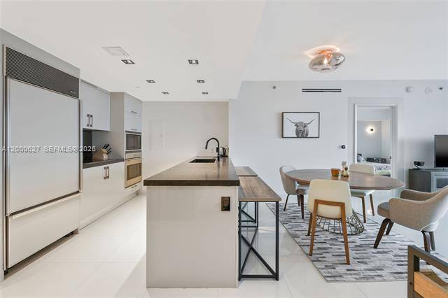 Apartment for rent at 465 Brickell Ave, Miami, FL 33131