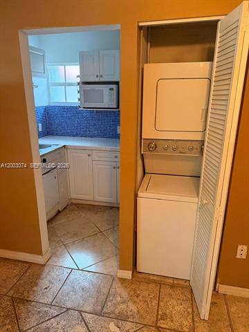 House for rent at 401 Warrren Lane, Key Biscayne, FL 33149