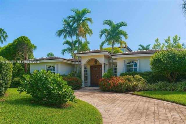 House for rent at 401 Warrren Lane, Key Biscayne, FL 33149