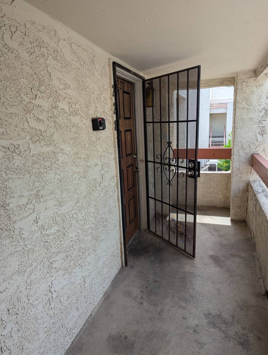 Condo for rent at 3119 W Cochise Dr #228, Phoenix, AZ 85051