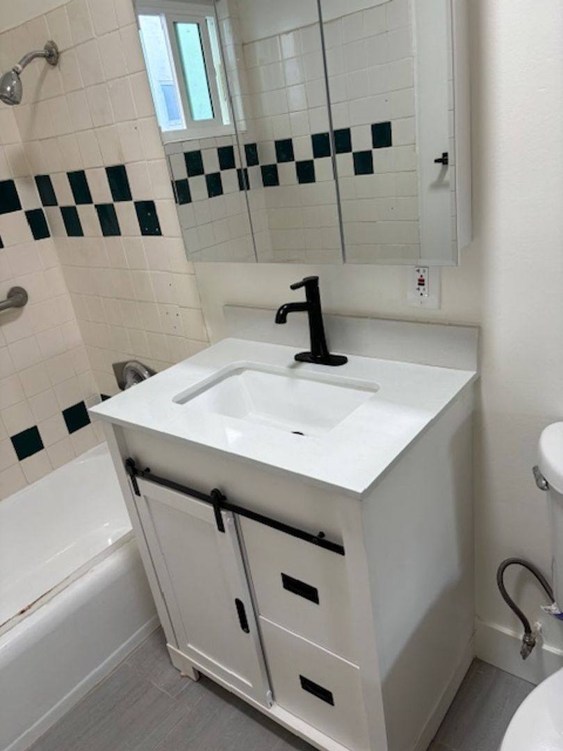 Apartment for rent at 7325 Sepulveda Blvd #104, Van Nuys, CA 91405