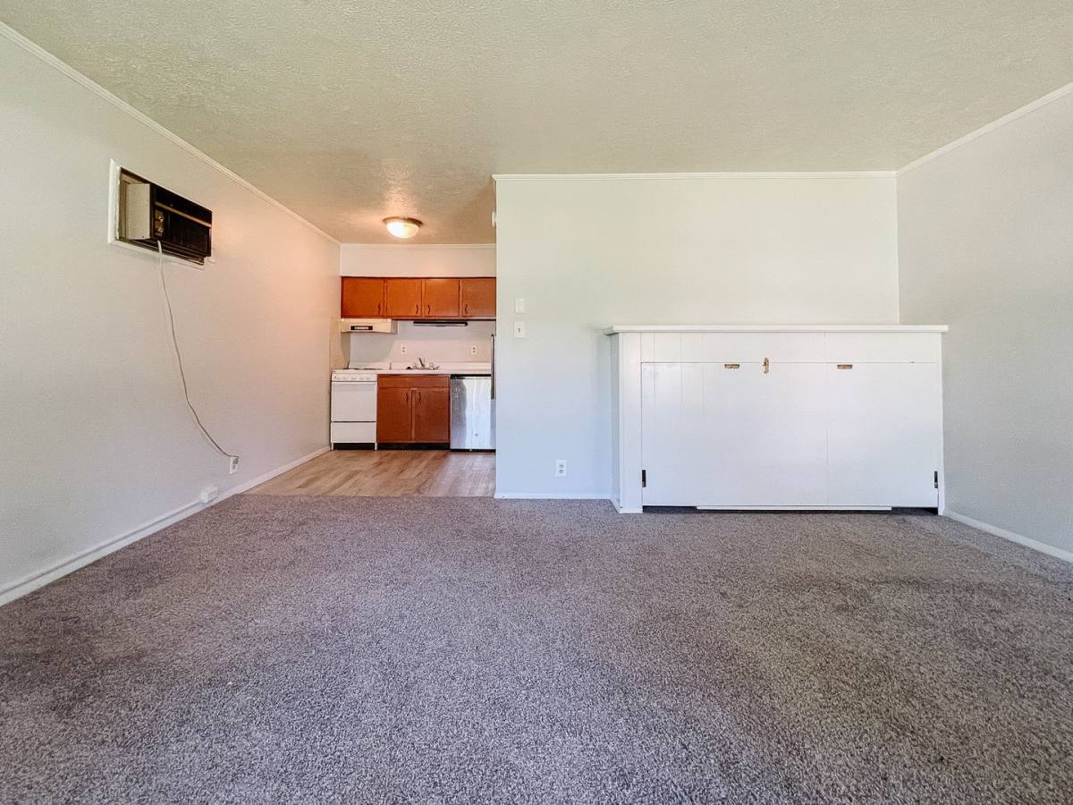 Apartment for rent at 2310 N Oakwood Ave #9, Muncie, IN 47304