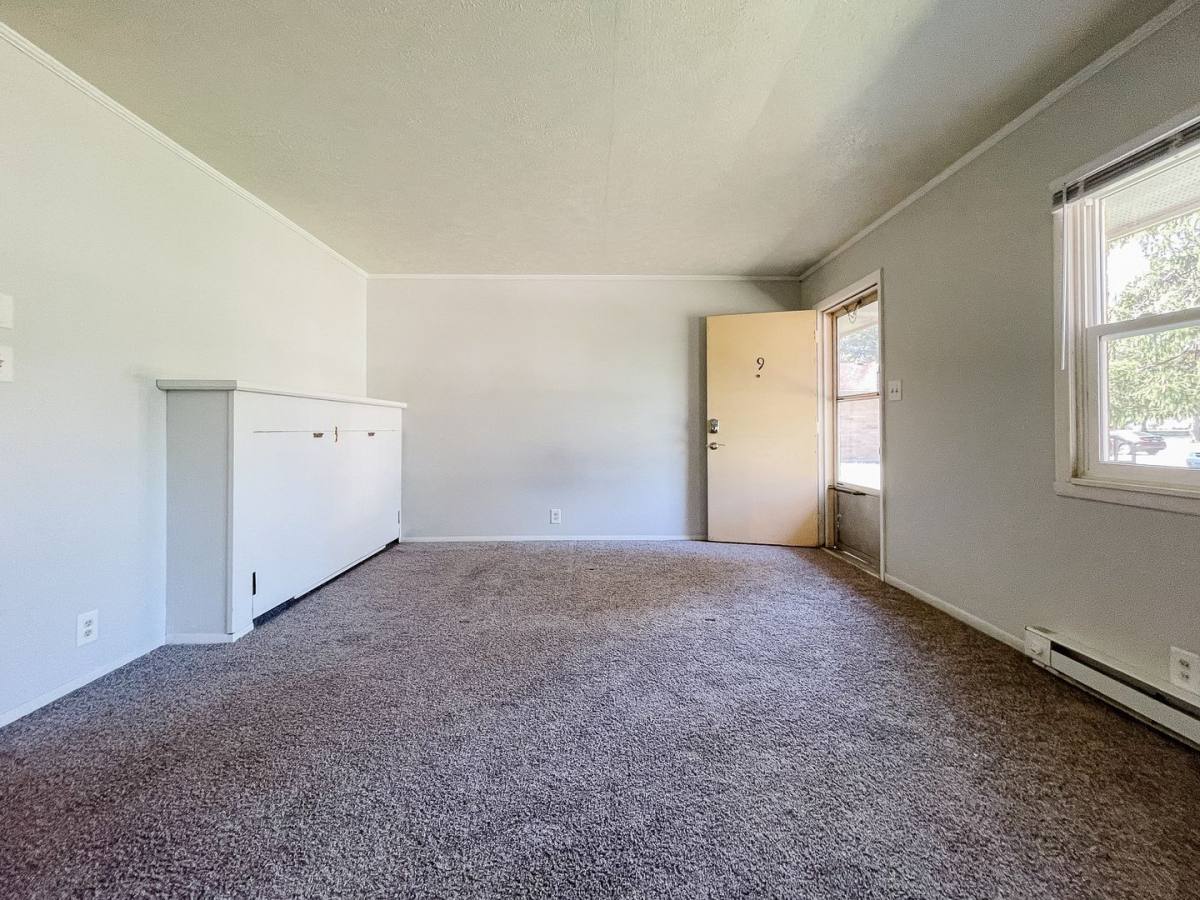 Apartment for rent at 2310 N Oakwood Ave #9, Muncie, IN 47304