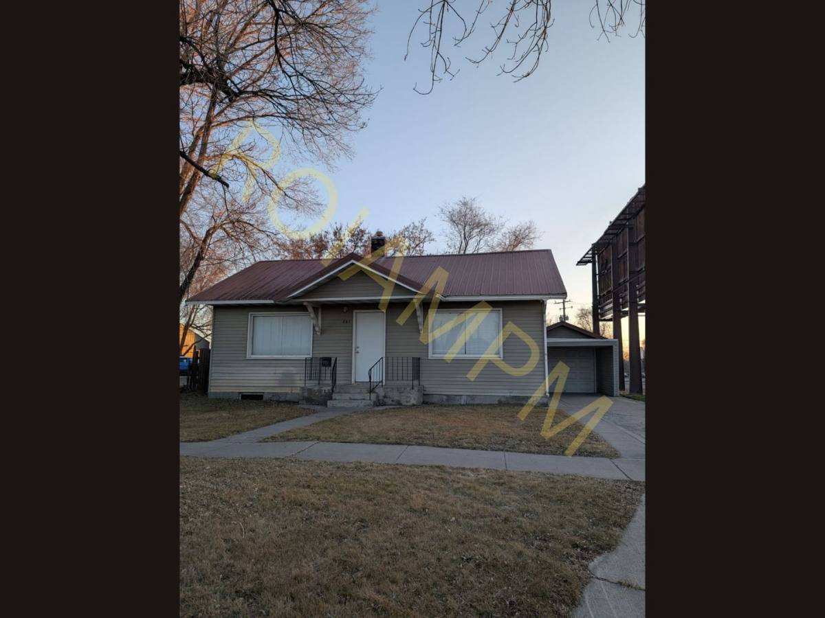 House for rent at 843 Main Ave W, Twin Falls, ID 83301