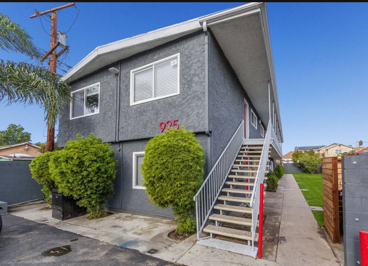 925 E 19th St, Long Beach, CA 90806