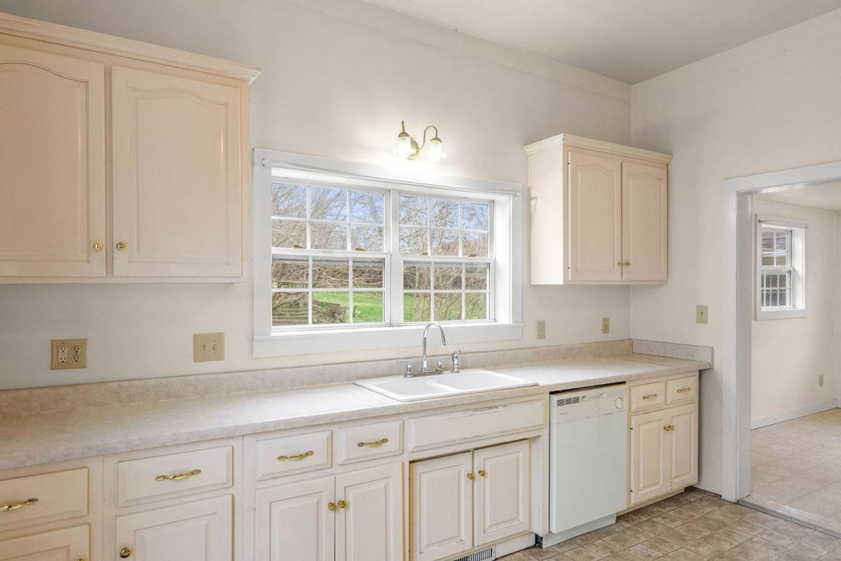 House for rent at 407 S Second St, Clarksville, TN 37040