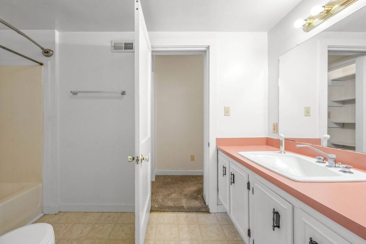 House for rent at 407 S Second St, Clarksville, TN 37040