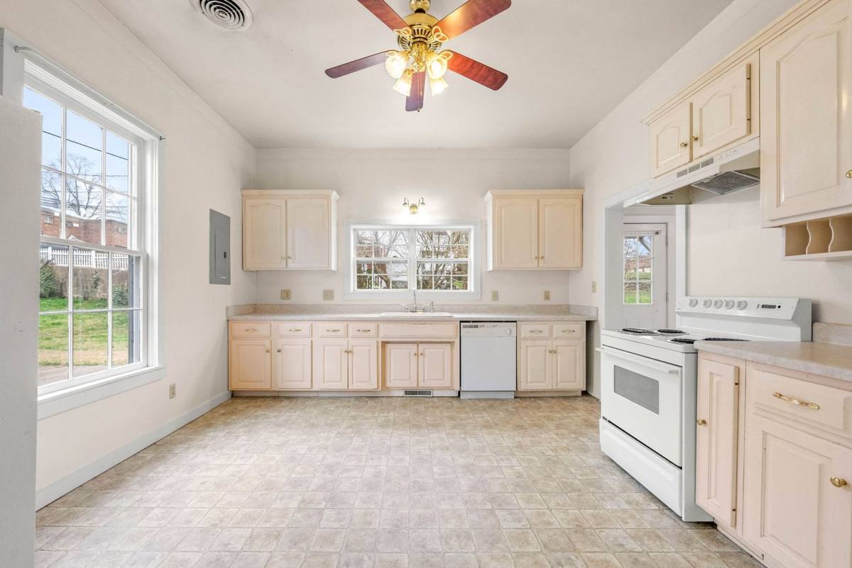 House for rent at 407 S Second St, Clarksville, TN 37040