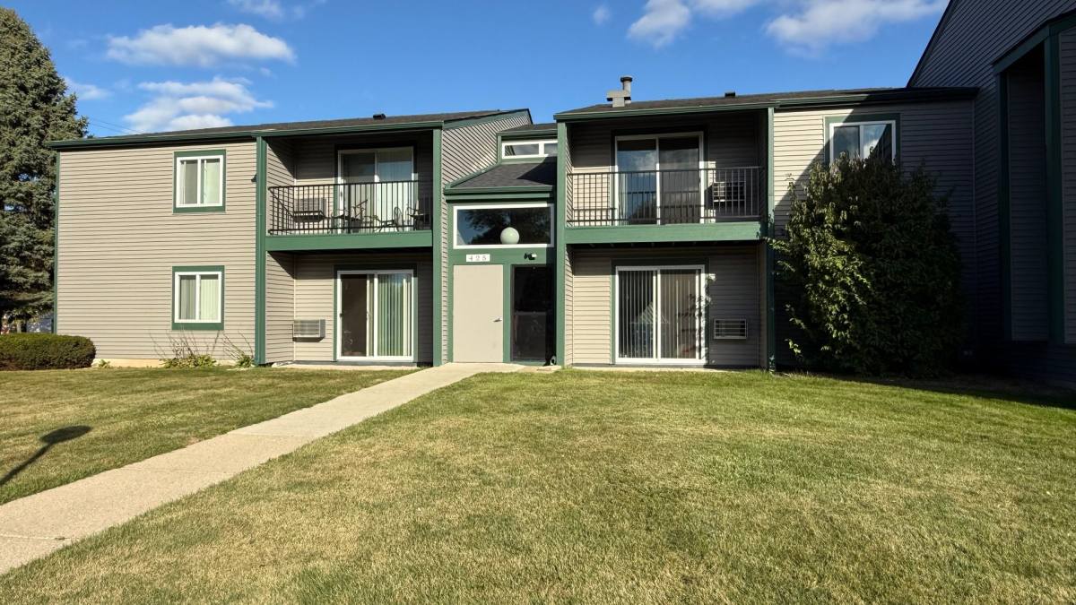 Apartment for rent at 423 E 1st Ave, Elkhorn, WI 53121