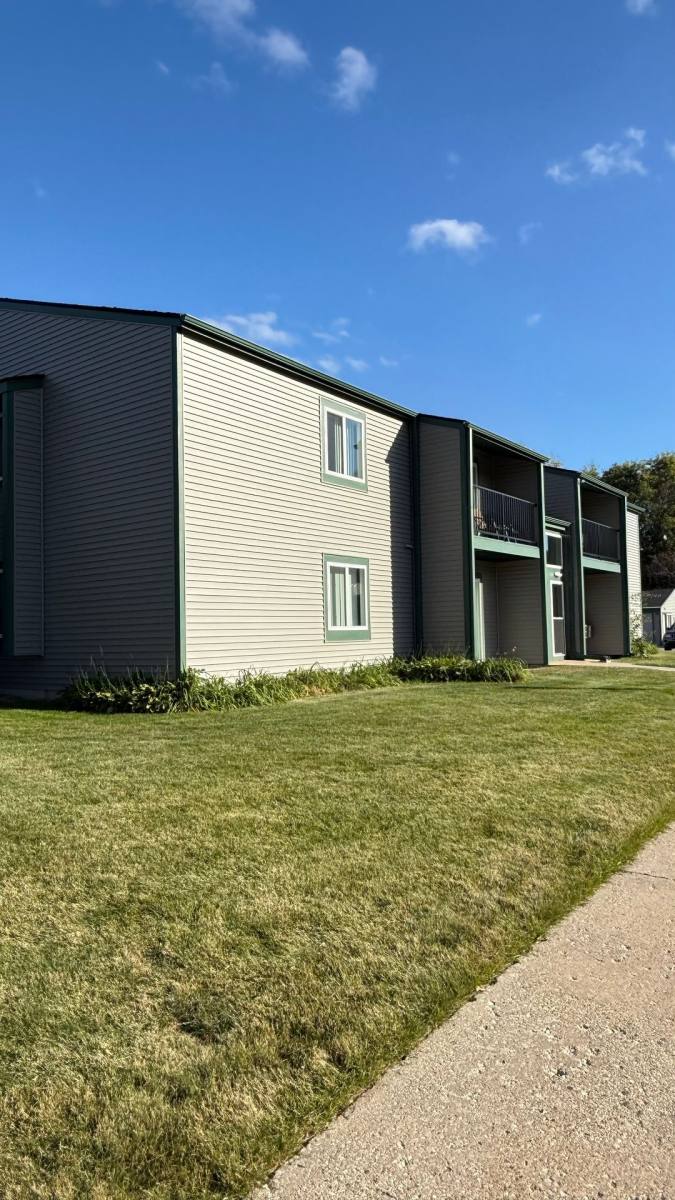 Apartment for rent at 423 E 1st Ave, Elkhorn, WI 53121